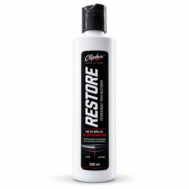 CLIPHER RESTORE restaurador permanente de plásticos exteriores 300 ml sobre fondo blanco